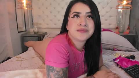 paulinabelen21 online show from 03/12/25, 09:34