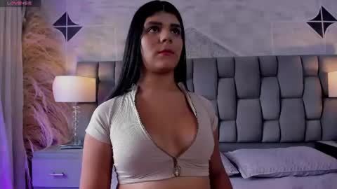 Snapshot of paulinabelle chatting on 06/12/26, 03:00 Paulina Belle online show from 06/12/26, 03:00