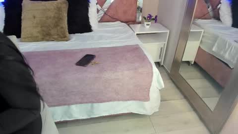 Paulina online show from 11/19/25, 11:32