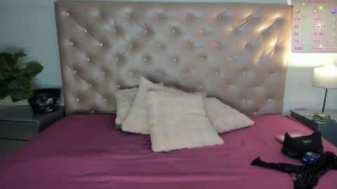 PaulinaSaennz online show from 04/15/26, 12:34