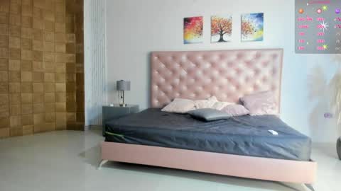 PaulinaSaennz online show from 04/25/26, 12:52