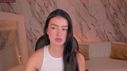 Snapshot of paulinasantosx chatting on 10/11/25, 08:07 Paulina Santos  online show from 10/11/25, 08:07