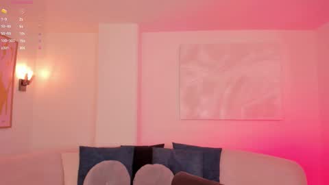 Paulina Santos  online show from 12/20/25, 08:49