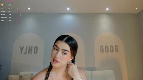 Paulina Santos  online show from 03/13/26, 08:26