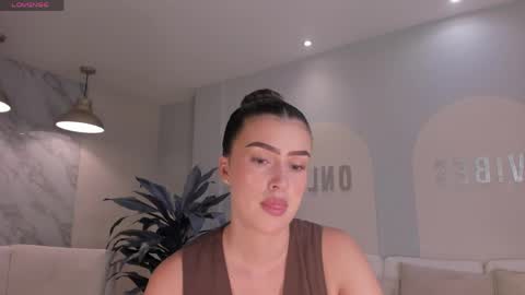 Paulina Santos  online show from 03/15/26, 04:57