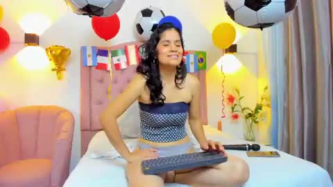 Snapshot of paulinavera chatting on 06/19/26, 02:10 paulinavera online show from 06/19/26, 02:10