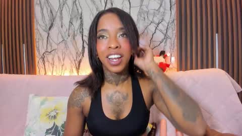 Pauline online show from 12/17/25, 02:50