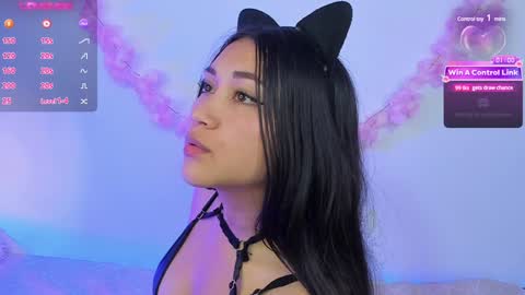 Pauline online show from 02/05/25, 06:13