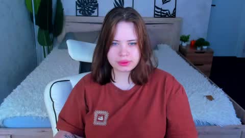 Erica online show from 04/27/26, 03:15