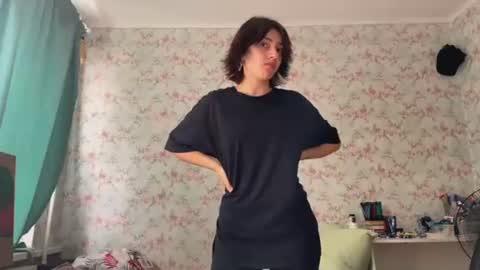 lilyyyyy online show from 06/23/26, 07:28