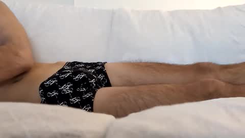 paulorodz11 online show from 01/10/26, 04:09