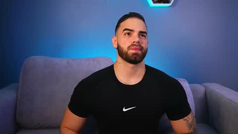 Snapshot of paulphoenix_ chatting on 01/17/26, 08:01 Paul Phoenix online show from 01/17/26, 08:01