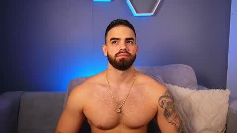 Snapshot of paulphoenix_ chatting on 02/12/26, 10:27 Paul Phoenix online show from 02/12/26, 10:27