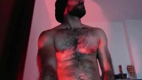 Snapshot of paulripped chatting on 12/27/24, 05:31 Paul online show from 12/27/24, 05:31