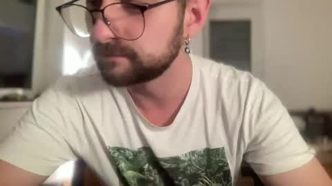 Snapshot of paulsimpsn chatting on 09/27/25, 06:02 love bush online show from 09/27/25, 06:02