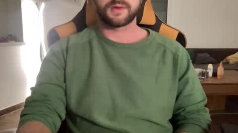 Snapshot of paulsimpsn chatting on 09/30/25, 05:51 love bush online show from 09/30/25, 05:51