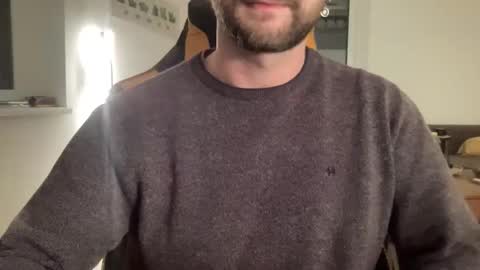 Snapshot of paulsimpsn chatting on 10/22/25, 06:40 love bush online show from 10/22/25, 06:40