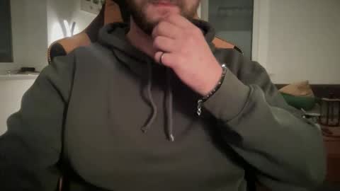 Snapshot of paulsimpsn chatting on 11/24/25, 08:19 love bush online show from 11/24/25, 08:19