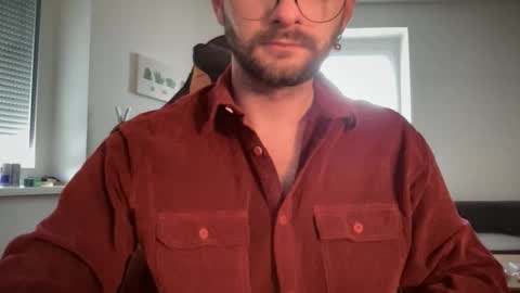 Snapshot of paulsimpsn chatting on 01/08/26, 08:16 love bush online show from 01/08/26, 08:16