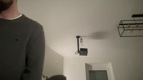 Snapshot of paulsimpsn chatting on 01/15/26, 04:33 love bush online show from 01/15/26, 04:33