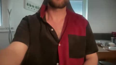 Snapshot of paulsimpsn chatting on 03/21/26, 09:03 love bush online show from 03/21/26, 09:03