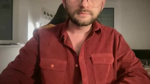 Snapshot of paulsimpsn chatting on 04/03/26, 08:07 love bush online show from 04/03/26, 08:07