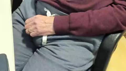 Paul online show from 02/08/25, 06:22