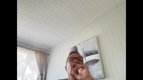 paulwill2377 online show from 09/15/25, 06:19