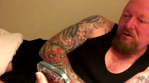 paulyb445 online show from 10/29/25, 03:42