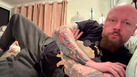 paulyb445 online show from 02/08/26, 06:11