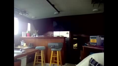 Pavone splash online show from 03/03/26, 09:10