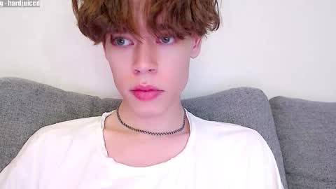 pawclaw online show from 11/26/25, 09:38