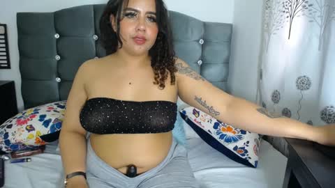 Snapshot of payton_bailey chatting on 12/21/24, 09:15 Payton online show from 12/21/24, 09:15