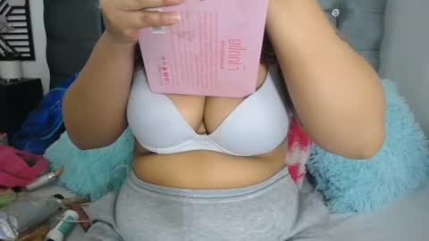 Snapshot of payton_bailey chatting on 01/08/25, 12:26 Payton online show from 01/08/25, 12:26