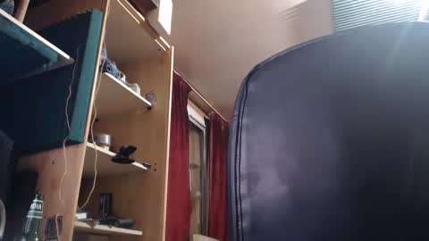 pc8474408 online show from 10/05/25, 06:06