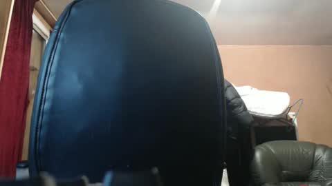 pc8474408 online show from 11/26/25, 11:22