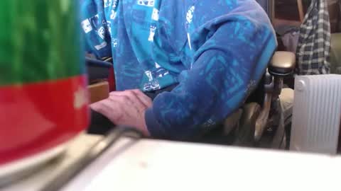 pc8474408 online show from 04/03/26, 09:40