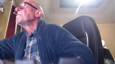 pc8474408 online show from 05/04/26, 01:56