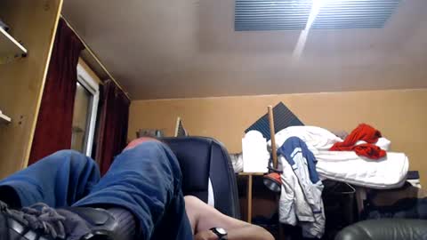 Snapshot of pc8474408 chatting on 07/02/26, 12:22 pc8474408 online show from 07/02/26, 12:22