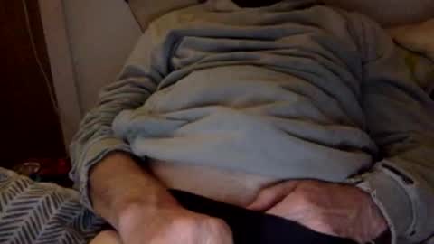 Snapshot of pea23 chatting on 10/28/25, 06:10 pea23 online show from 10/28/25, 06:10