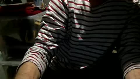 Snapshot of pea23 chatting on 11/24/25, 07:13 pea23 online show from 11/24/25, 07:13