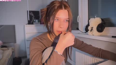 Sandra  Next Stream  pm MSK 5 pm UTC1pm EDT online show from 02/19/25, 05:49