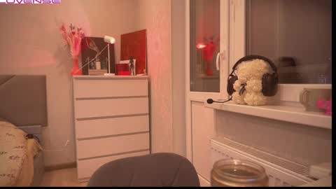 Sandra  Next Stream  pm MSK 5 pm UTC1pm EDT online show from 03/04/25, 09:32