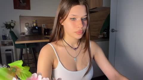 Sandra  Next Stream  pm MSK 5 pm UTC1pm EDT online show from 07/07/26, 06:01