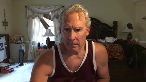 peacemakerone1 online show from 11/03/25, 09:16