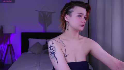 Snapshot of peach_avalanche chatting on 09/16/25, 06:20 peach_avalanche online show from 09/16/25, 06:20