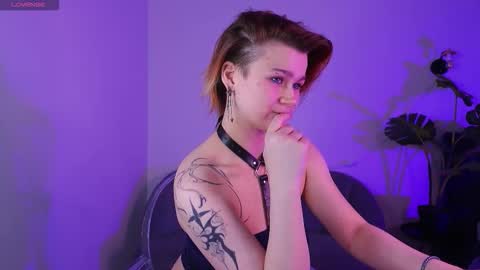 Snapshot of peach_avalanche chatting on 09/23/25, 09:18 peach_avalanche online show from 09/23/25, 09:18