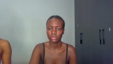 Snapshot of peach_ebonny chatting on 05/12/26, 10:12 peach_ebonny online show from 05/12/26, 10:12