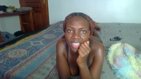 peach_ebonny online show from 06/06/26, 07:13