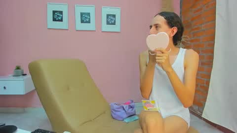 peach tyron online show from 12/09/24, 12:19